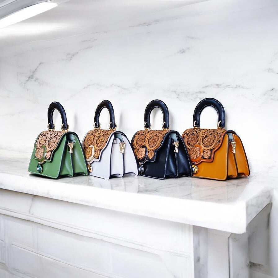 Collection Grâce – sacs rabats sculptés en cuir embossé floral, plusieurs couleurs – Maison La Reine