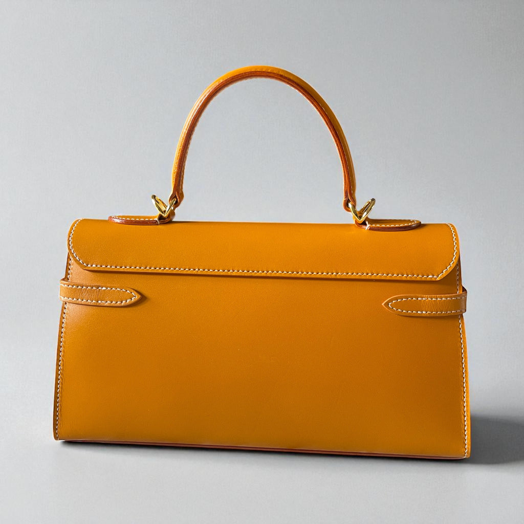 Sac Agathe jaune en cuir – vue de dos – Maison La Reine