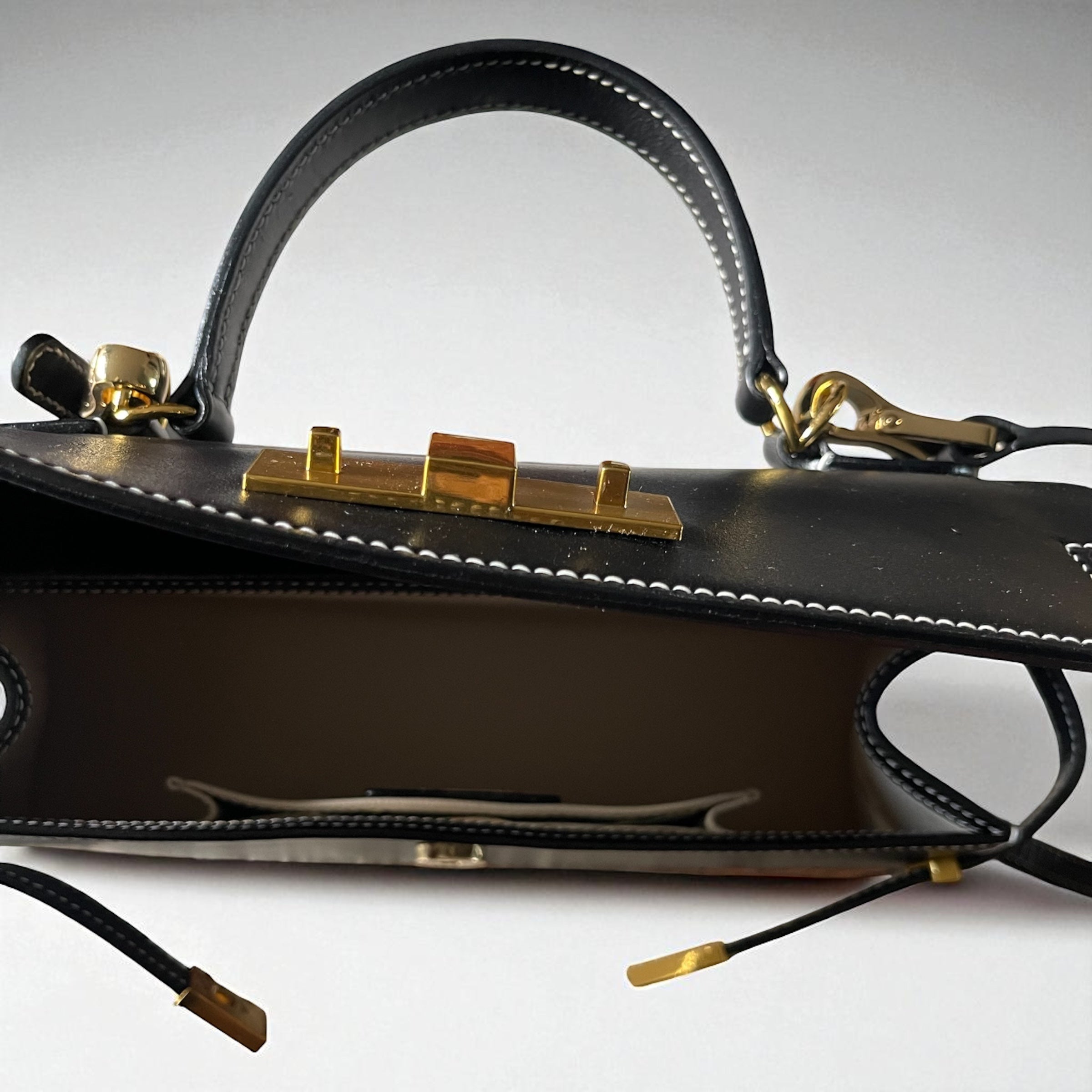 Sac Agathe noir – vue de l'interieur zoom